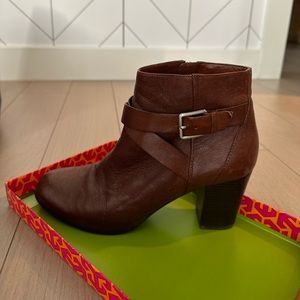 Cole Han Women’s Ankle Boots. Size 8